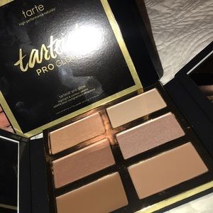 Contour and highlighting pallete TARTE